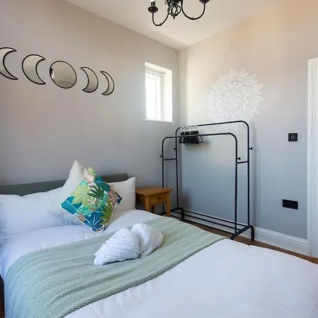 Boutique In Apartment